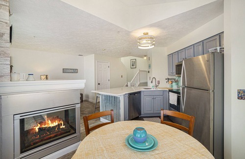 Manistee Condo | Updated, LK MI View - Pet Friendly!