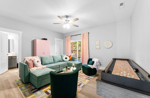 Indian Point Cabin | Updated Lodge Mtn Views, Sldie, HotTub