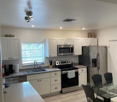 Sailboat Bend Apartment | Updated Modern House with Cozy Feel