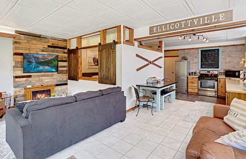 Ellicottville Apartment | Updated & Modern w/King Bed ~ Pet Friendly ~ Sleeps 4 ~ Beautiful views