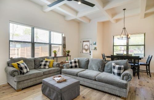 New Braunfels House | Updated New Braunfels Home with Fire Pit!