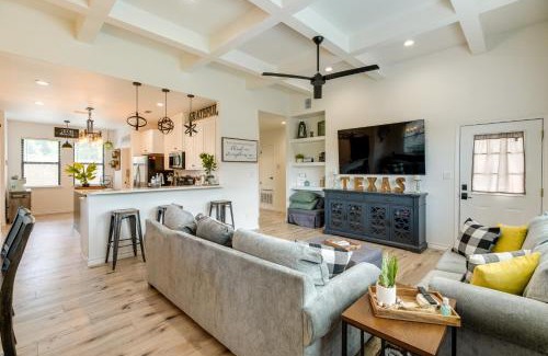 New Braunfels House | Updated New Braunfels Home with Fire Pit!