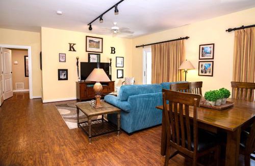 St. Augustine House | Updated new floors - secluded courtyard 5107-1