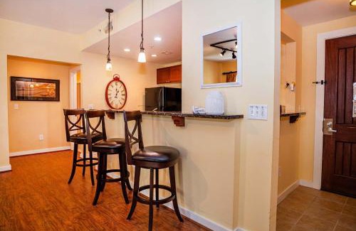 St. Augustine House | Updated new floors - secluded courtyard 5107-1