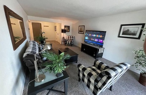 De Pere Apartment | Updated One Bedroom Apartment