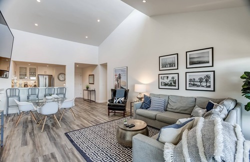 East Mesa Condo | Updated Penthouse! Steps from the sand at Leadbetter Beach, pool, spa, BBQ and more!