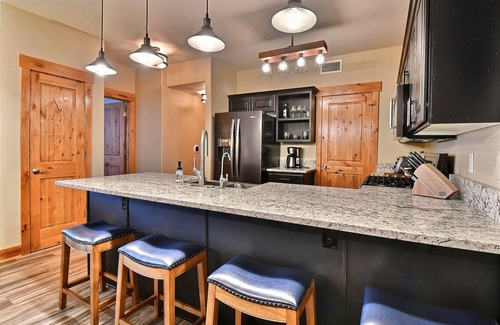 Bear Hollow Village Condo | Updated ski condo-come enjoy world class skiing and mt biking.