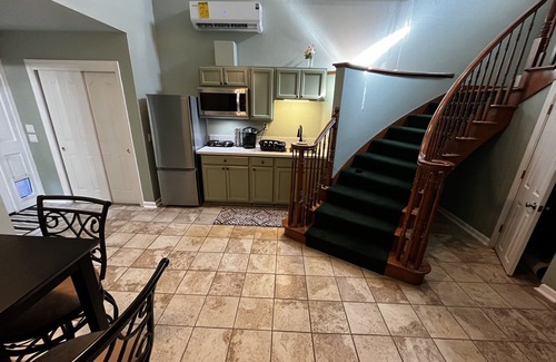 Southeastern Sacramento Apartment | Updated space near Davis Medical Center, Grocery Store, Restaurants, and Freeway