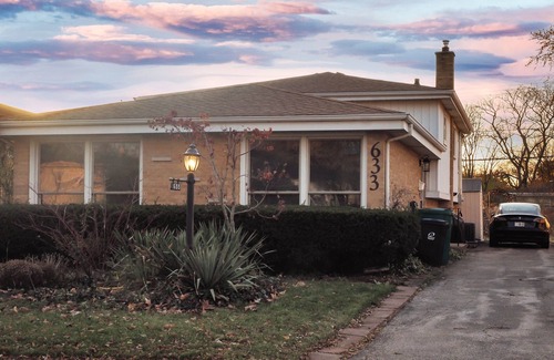 Wilmette House | Updated Spacious Home -Near NWU- Hospitals+More