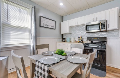 Stoughton Apartment | Updated Stoughton Apartment w/Shared Yard!