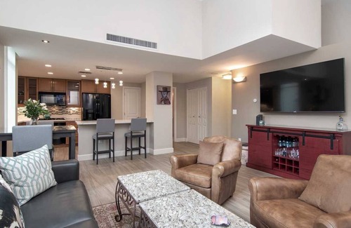 Marina District House | Updated Townhome in the Marina District