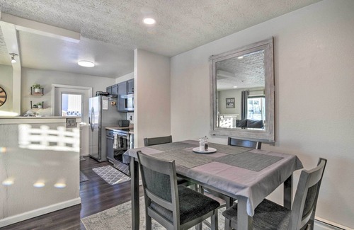 Bayshore - Klatt Apartment | Updated Townhome: Near Airport & Shopping!