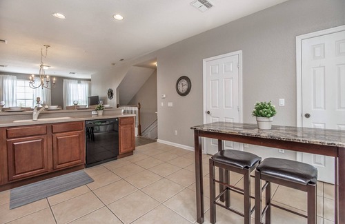 Florida Central Atlantic Coast House | Updated Townhome, Near Conv Ctr, Universal & I-dr
