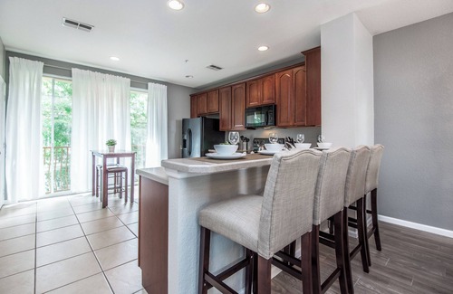 Florida Central Atlantic Coast House | Updated Townhome, Near Conv Ctr, Universal & I-dr