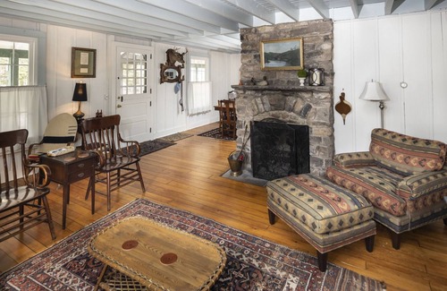 Eagles Mere House | Updated Traditional Cottage