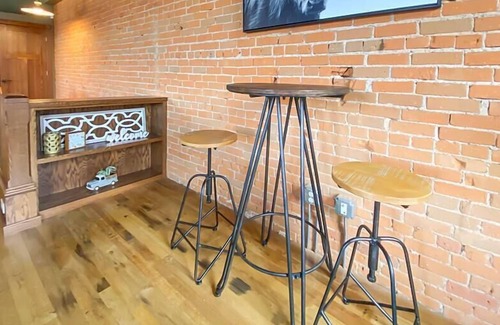 Wausau Apartment | updated upstairs unit walking distance to everything downtown