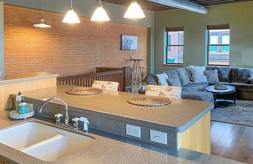 Wausau Apartment | updated upstairs unit walking distance to everything downtown