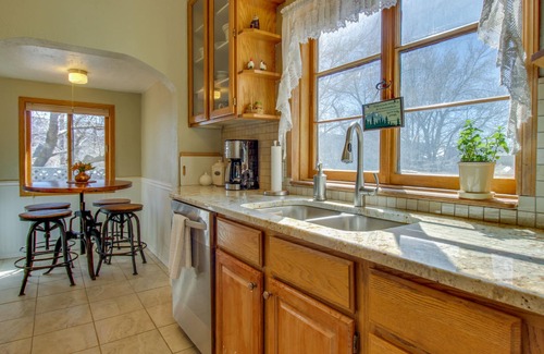 Durango House | Updated Victorian house with deck, porch & large yard - close to river & trails