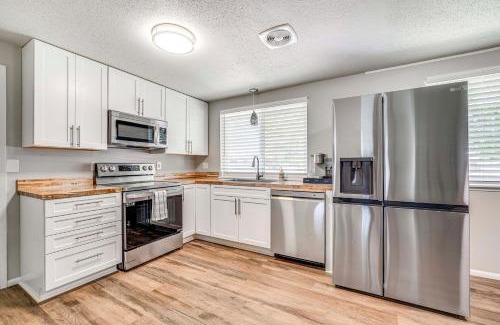 Yakima House | Updated Yakima Vacation Rental Central Location!