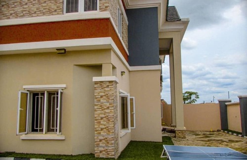 Ife Apartment | UPGATES ENTERPRISE -HOMES & SUITES