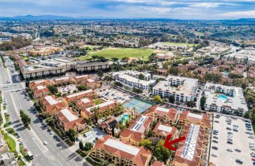 University City Apartment | UPGRADED Venetian La Jolla 2 bedroom condo luxury furnished near beach and UTC mall