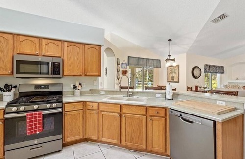 Four Corners Villa | Upgrades galore! Classy 4 bed home with private pool and spa.
