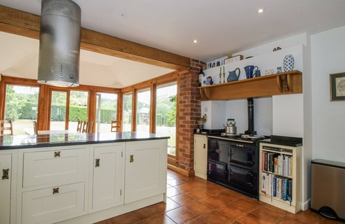 Ledbury House | UPLANDS DOWER HOUSE, family friendly, with open fire in Ledbury
