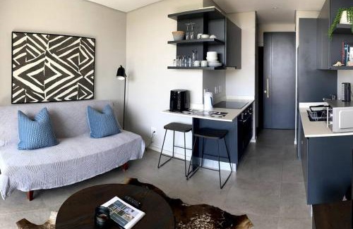 Windermere Apartment | Upmarket Modern 1 Bedroom Apartment