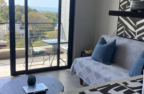 Windermere Apartment | Upmarket Modern 1 Bedroom Apartment