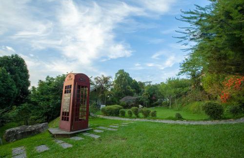 Zhudong House | Upon The Hill
