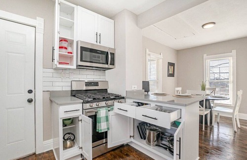 Michigan City Apartment | Upper Dunes Getaway of Michigan City - Brand New!
