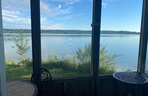Frankfort Cottage | Upper Herring Lakefront Cottage #1, AC, Newly Remodeled, SUPs, Kayaks, Rowboats