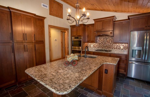 Elk Park House | Upper House with Popcorn Machine & Theater Room