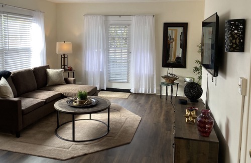 Syracuse Apartment | Upper Level Remodeled Flat!