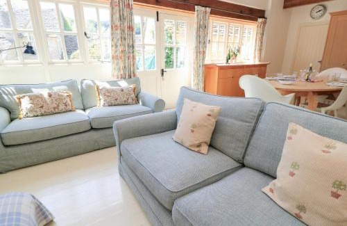 Coln St Aldwyns House | Upper Mill Barn