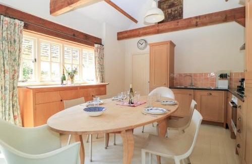 Coln St Aldwyns House | Upper Mill Barn