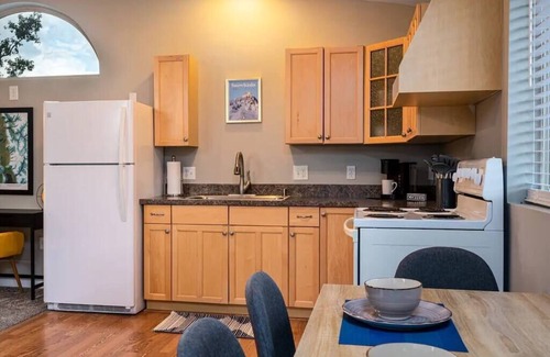 Woodland Estates Apartment | Upper Mountain Haus Studio Close to Slopes Mtns