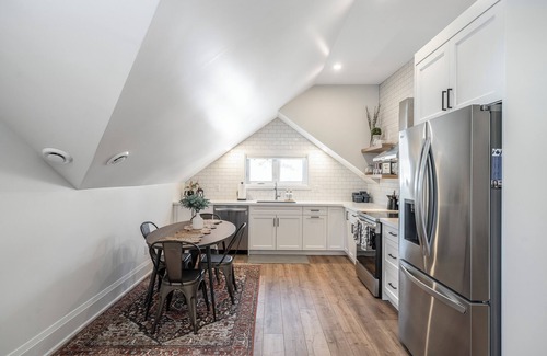 Cumberland Beach Cottage | Upper Shadow Creek Haven