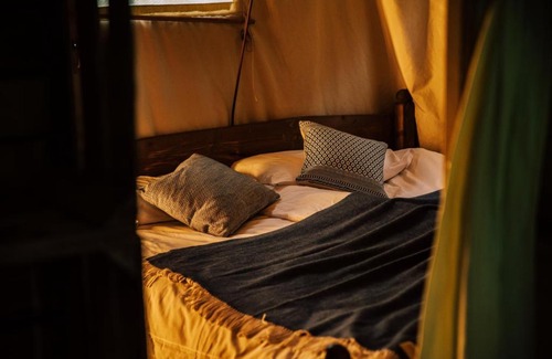 Eaton Mascott Other | Upper Shadymoor Farm Canvas Hideaway