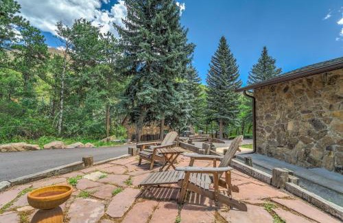 Cascade House | Upper Stone Lodge - Hot Tub & Game Room - Upper Unit