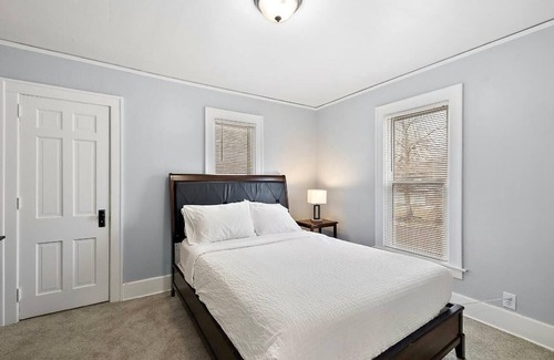 Mount Clemens House | Upper Unit 185-Down Town Mount Clemens