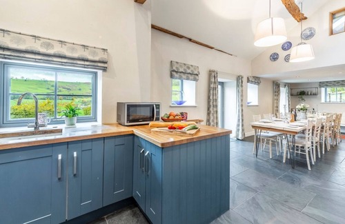 Pennant Melangell Villa | Upper Valley Barns - Six Bedroom Villa, Sleeps 14