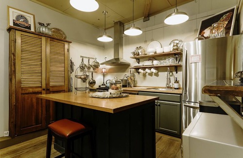 Fayetteville House | Upscale 1904 Townhouse/New River Gorge Nat Parkn Walk to Eateries/Shops DT