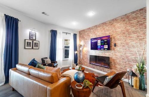 Medical Center District Apartment | Upscale 1br Pool&gym Utsa Centrally Located!