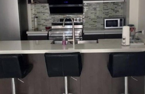 Saint Andrew Apartment | Upscale 2 Bedroom Apt w/gym access and pool view