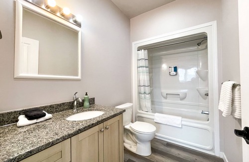 Thunder Bay Apartment | Upscale 2 Bedroom Downtown Apartment