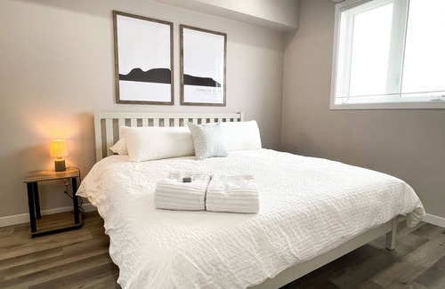 Thunder Bay Apartment | Upscale 2 Bedroom Downtown Apartment