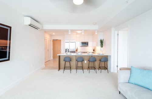 Ala Moana Condo | Upscale 2 bedroom with parking in Ala Moana