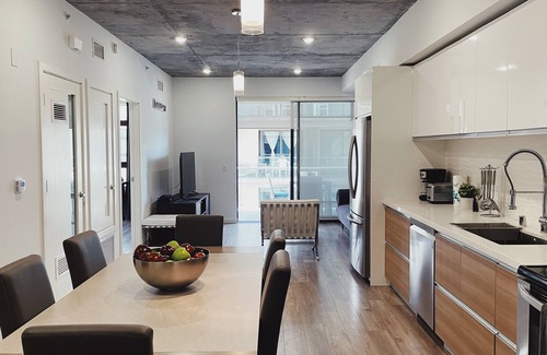 Downtown Apartment | Upscale 2BD Apartment close to Americana