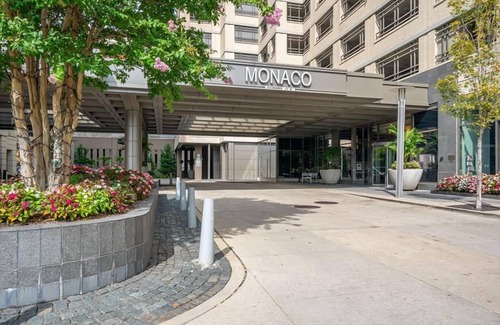 Hudson Exchange Apartment | Upscale 2BR | Full Kitchen | Washer-Dryer | | by GLS